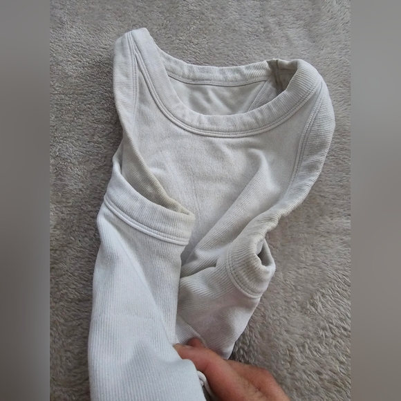 Alo Yoga Seamless Delight High Neck Bra - Picture 6 of 8